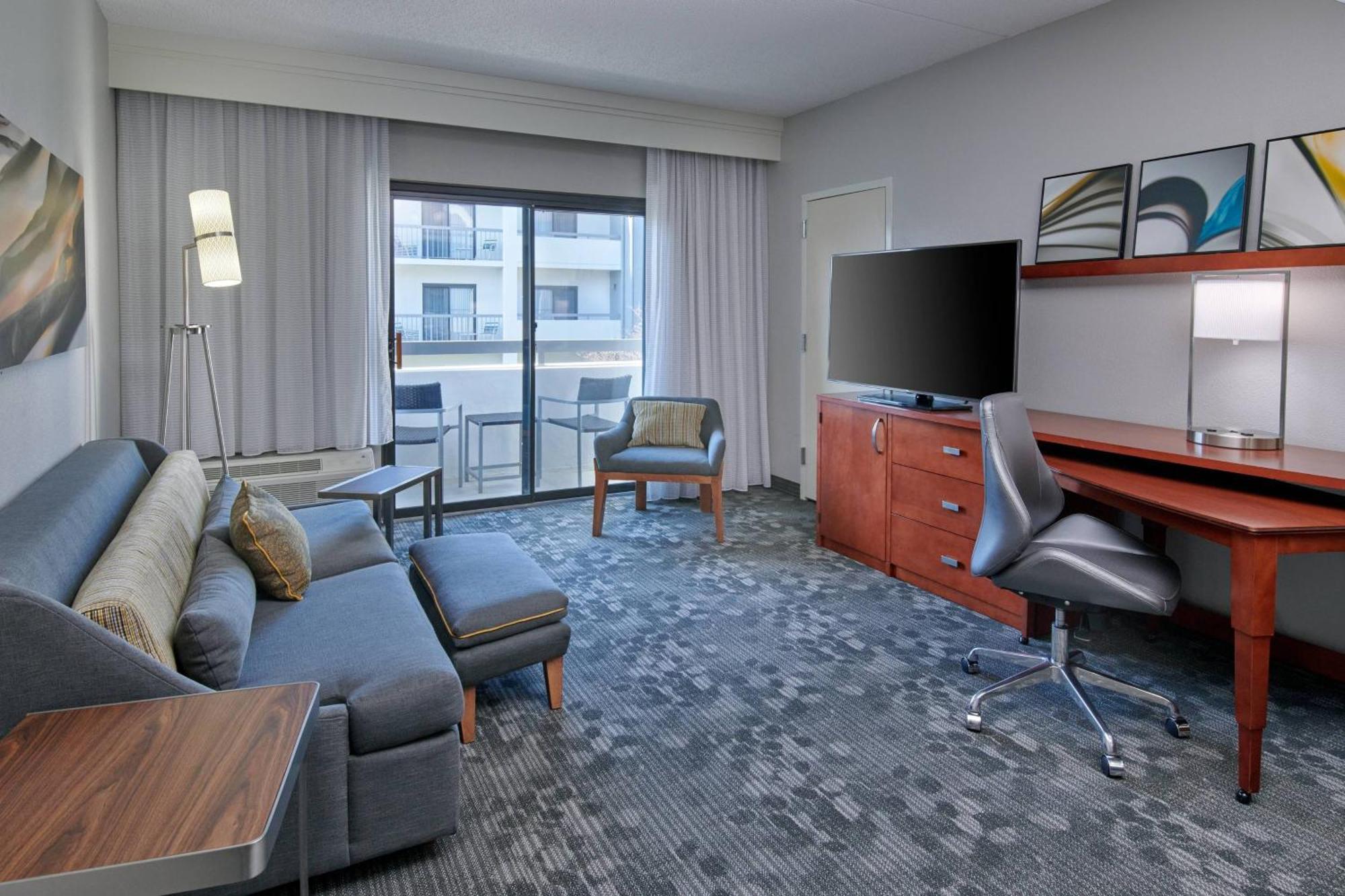 Courtyard By Marriott Indianapolis Castleton酒店 外观 照片